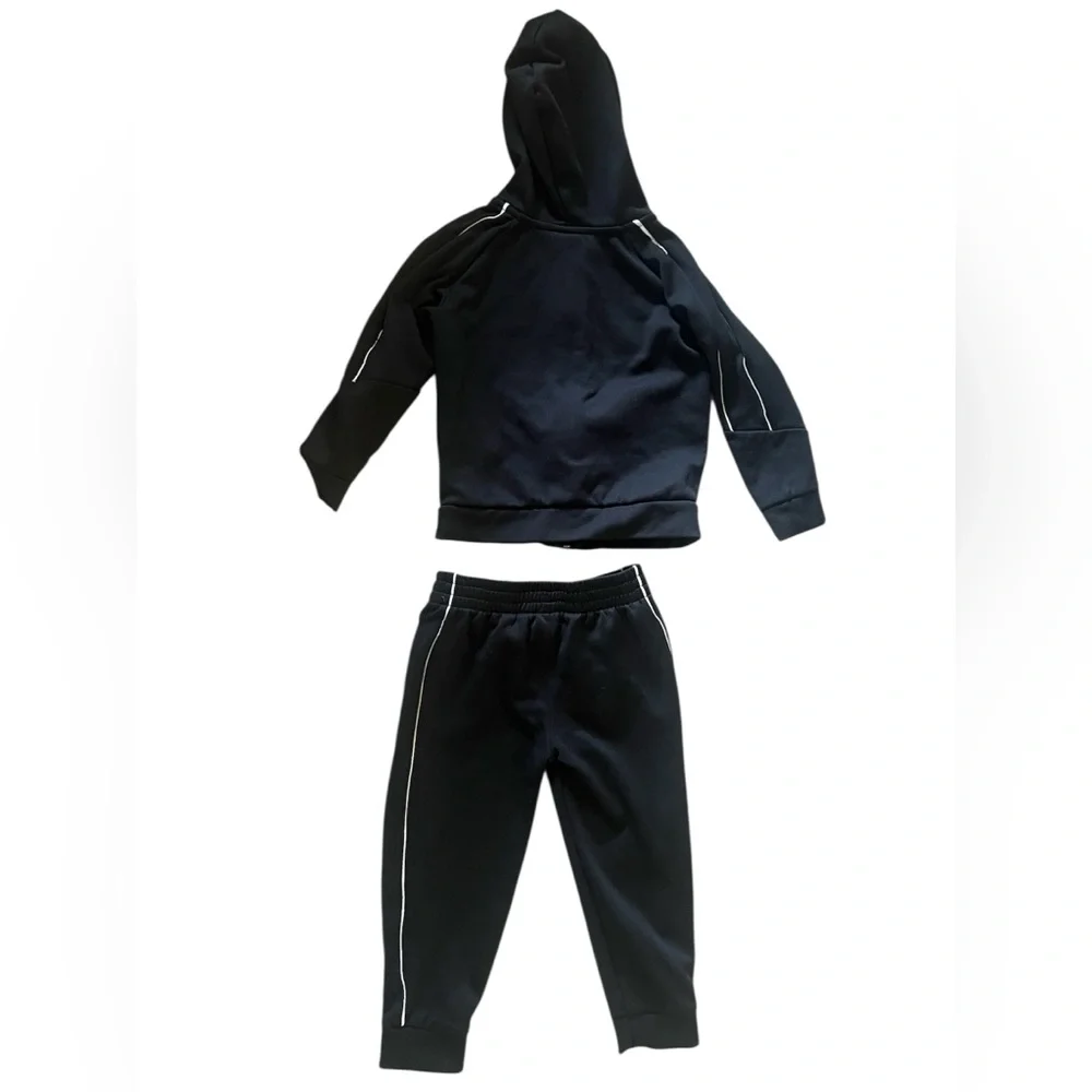 Puma Boys Black Jogger Suit Set | Size 5 - Picture 2 of 4